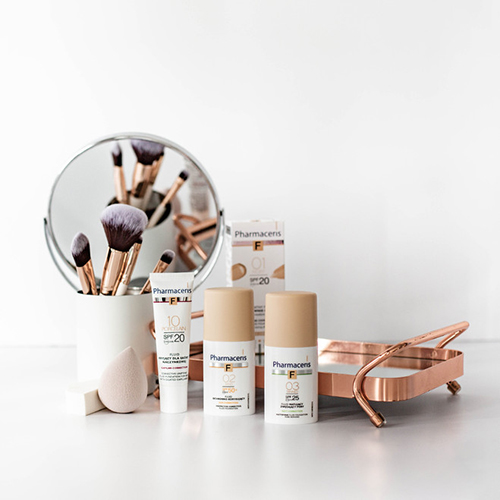 کرم پودر مایع پوشاننده قوی لهستانی فارماسیریس Pharmaceris SPF 20 تناژ Sand02 کاور بالا 30 میل